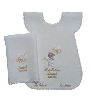 Camicina Battesimale Angelo in ginocchio con colomba celeste1