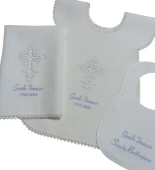 Camicina battesimo con croce a intaglio celeste